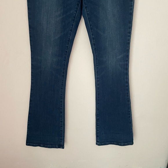BlankNYC Hoyt High Rise Mini Flare Jeans Size 29 - Picture 2 of 8